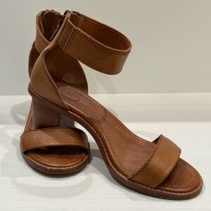 Gently used Frye leather sandals.  Size 7.5. Brown